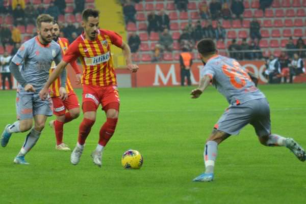 istikbal-mobilya-kayserispor--medipol-basaksehir-1-4_9044_dhaphoto4