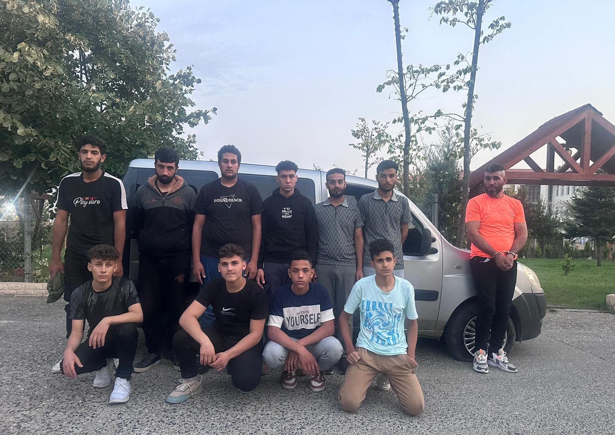 Tekirdağ'da 10 kaçak göçmen ile 1 organizatör yakalandı