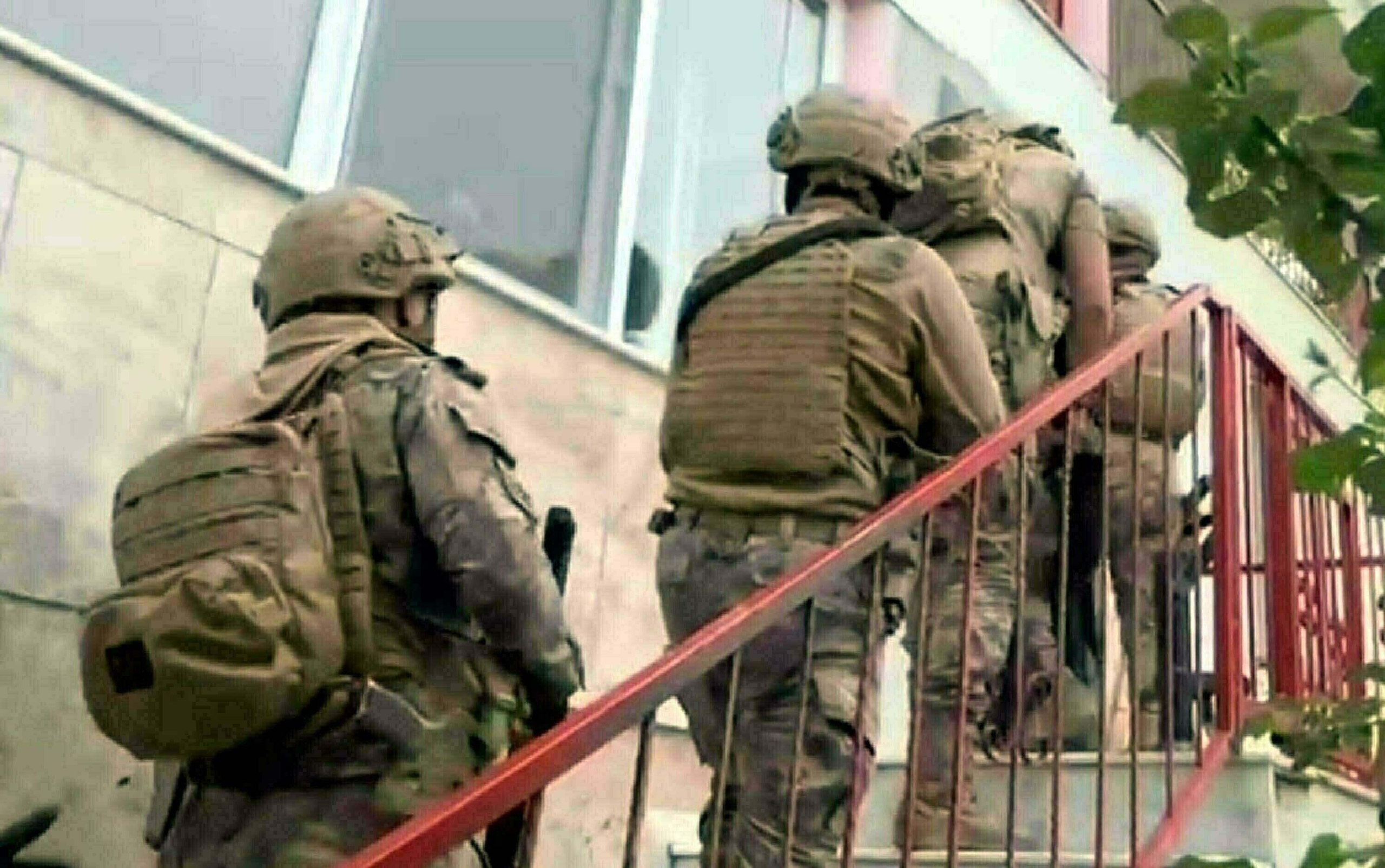 İzmir merkezli 6 ilde FETÖ operasyonu; 10 gözaltı