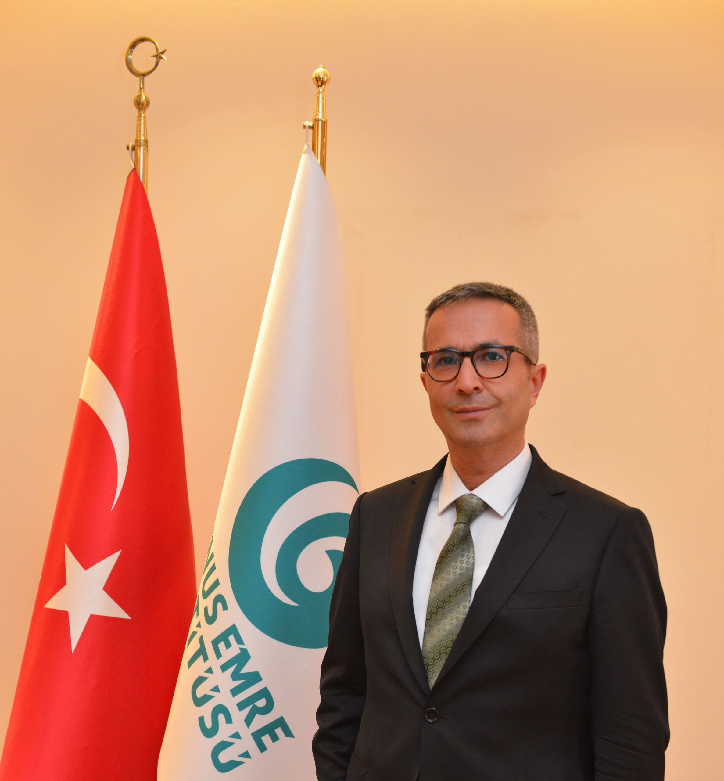 YEE Başkanı Prof. Dr. Aliy’den Gazeteciler ve Basın Bayram.