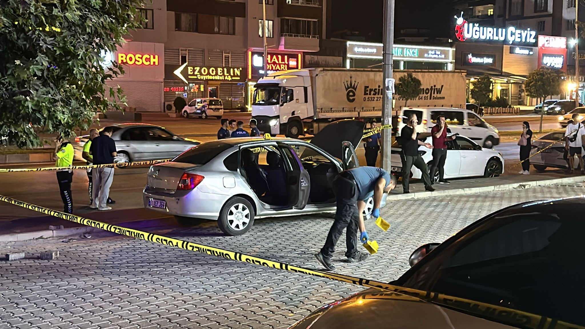 GAZİANTEP Park halindeki otomobilde otururken silahlı saldır.
