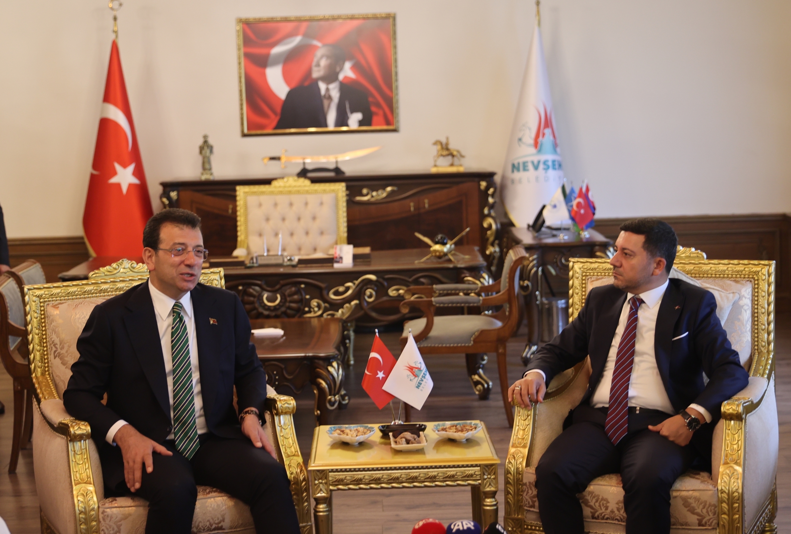 İBB Başkanı İmamoğlu Nevşehir Belediyesini ziyaret etti