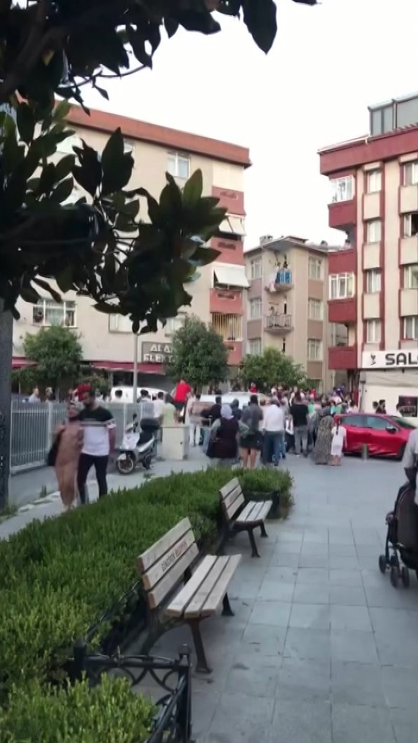 İstanbul- Güngören'de kadın kuaförüne silahlı saldırı;