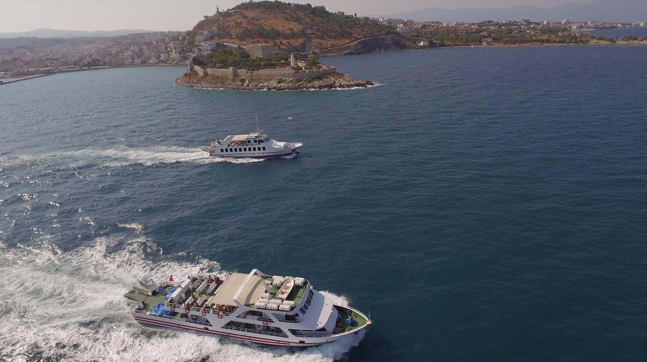 İZMİR 'Yunan adaları ile Türkiye'deki tatil fiyatları kafa